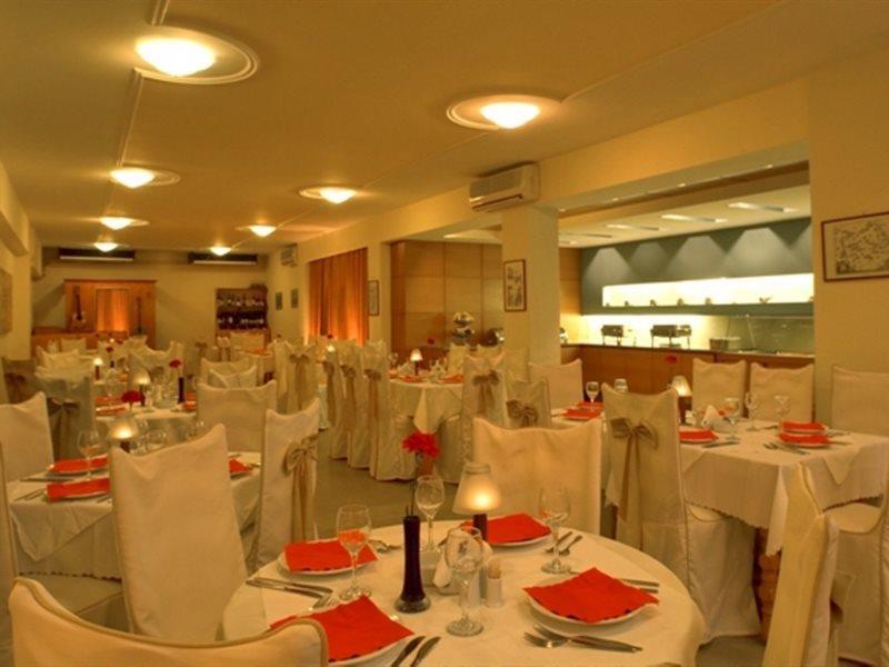 Hotel Dolfin à Tolón Extérieur photo