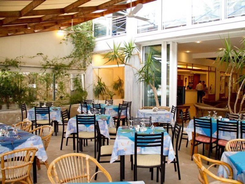 Hotel Dolfin à Tolón Extérieur photo